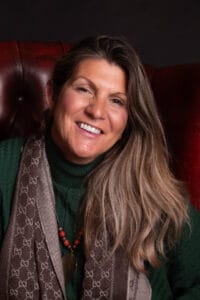 headshots (15 of 25)